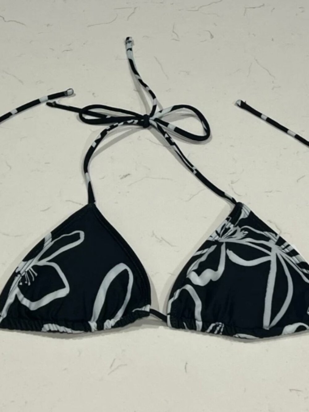 XL Womens VOLCOM Black White Triangle Bikini Swimsuit Top Tropical Swim NWT New